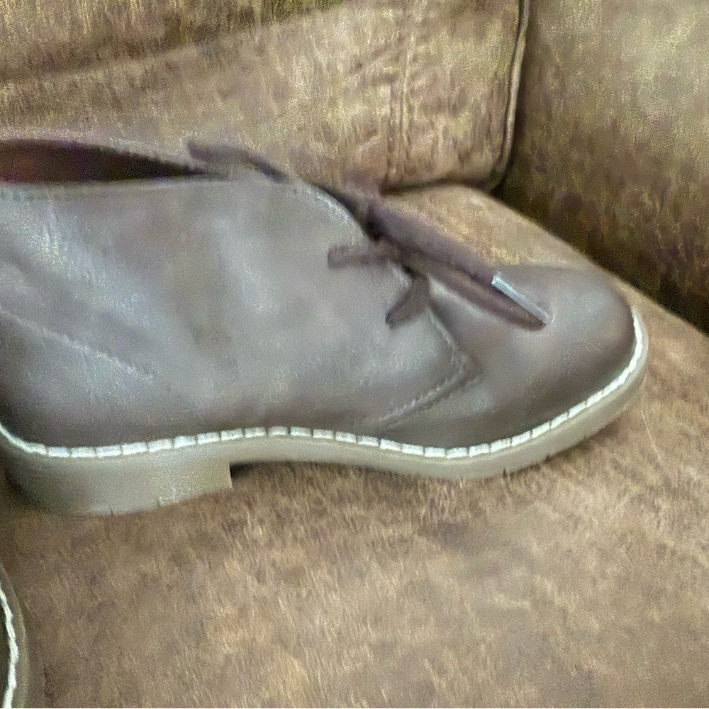 NWOT The Children’s Place Brown Shoe Boots boys’ youth 2 - Picture 4 of 7